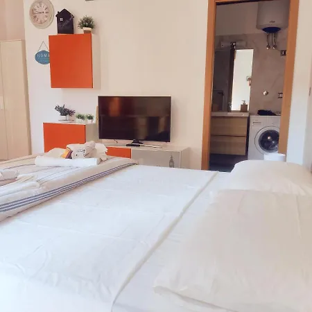 Behome Holidays Apartamento *